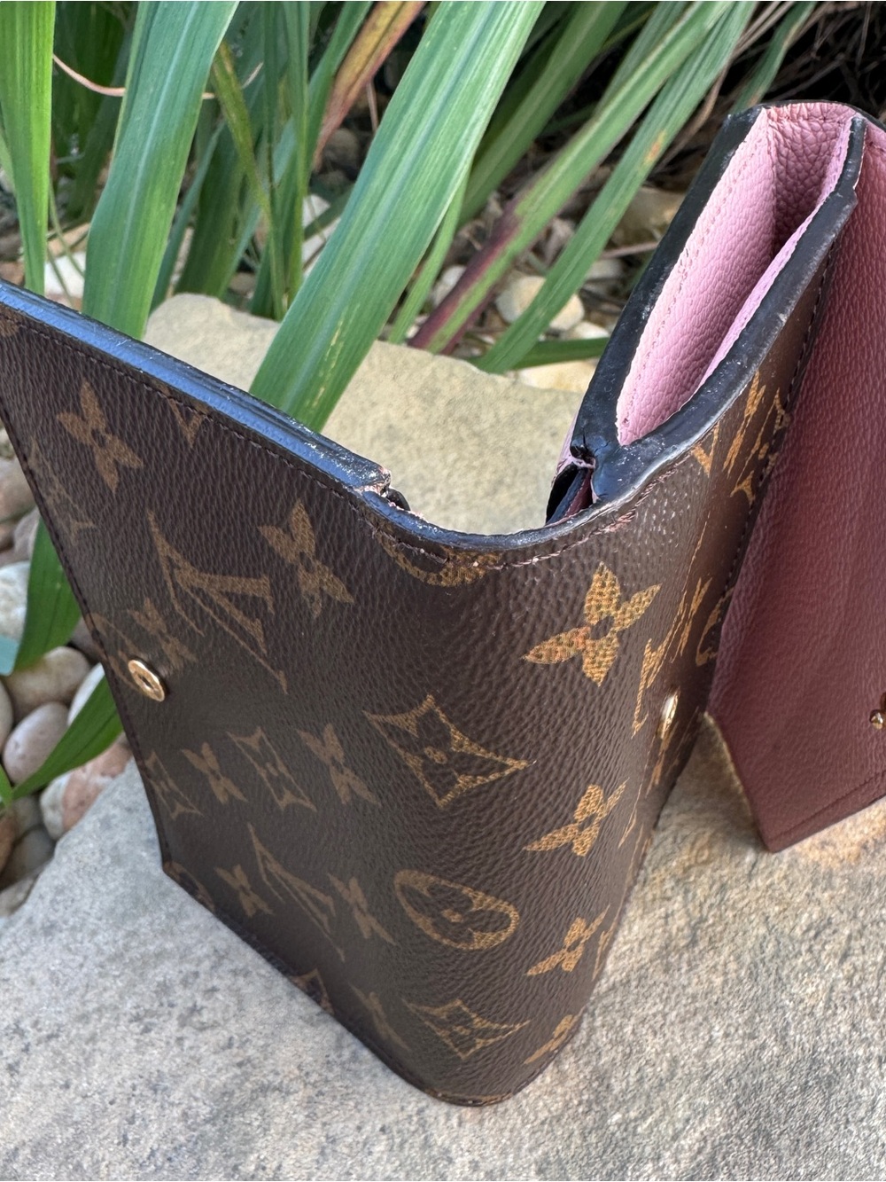 Louis Vuitton Monogram Pallas Compact Wallet in Rose Poudre - Picture 11 of 11